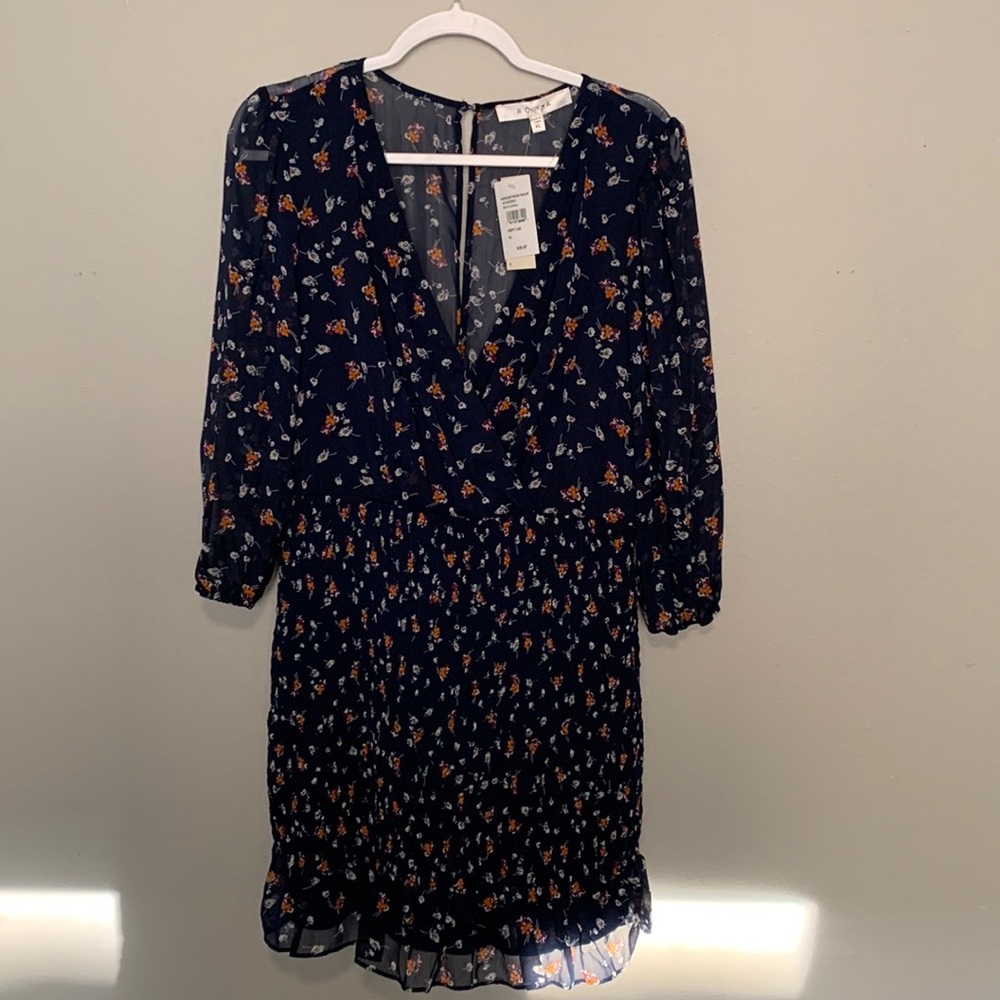 Row A navy floral smocked dress Size XL